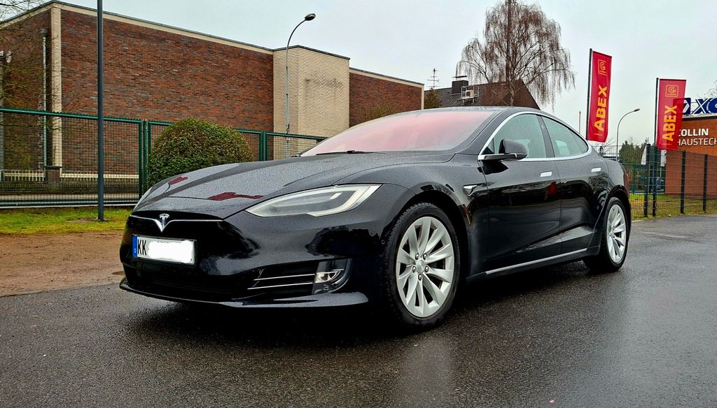 Tesla Model S 150.000 km 24.999 &euro; Tönisvorst 47918