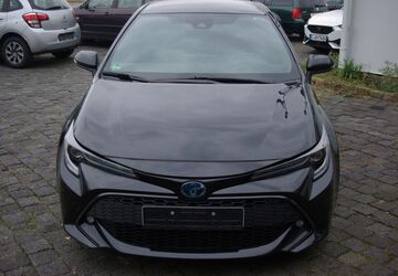 Toyota Corolla 99.600 km 16.900 &euro; Bottrop 46242