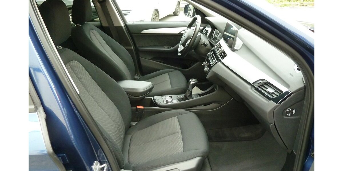 BMW X1 25e X drive Steptronic Navi Head up E-Sitze 154.000 km 17.900 &euro; Ratingen 40885