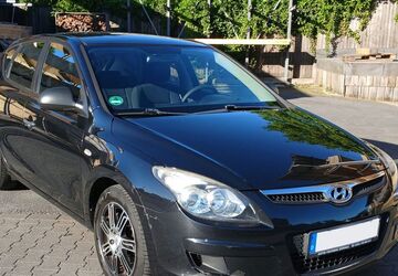 Hyundai i30 196.000 km 2.400 &euro; Duisburg 47138