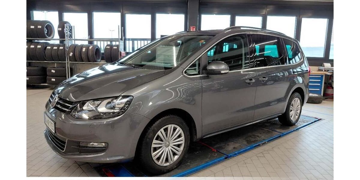 VW Sharan 68.900 km 32.999 &euro; Meerbusch 40668