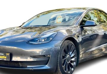 Tesla Model 3 22.627 km 33.980 &euro; Duisburg 47249