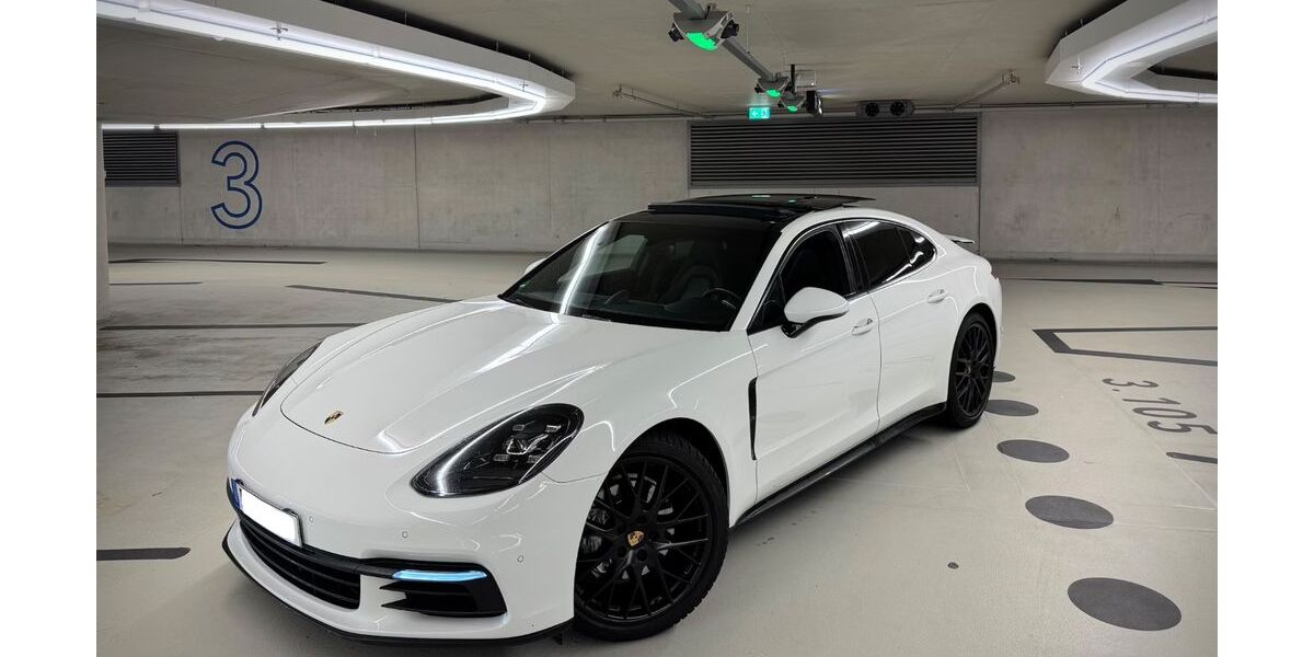 Porsche Panamera 68.000 km 49.999 &euro; düsseldorf 40470