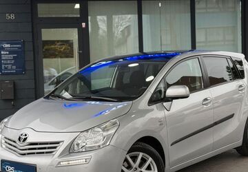 Toyota Verso 86.245 km 9.990 &euro; Düsseldorf 40599