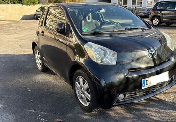 Toyota IQ 158.000 km 5.500 &euro; Düsseldorf 40227