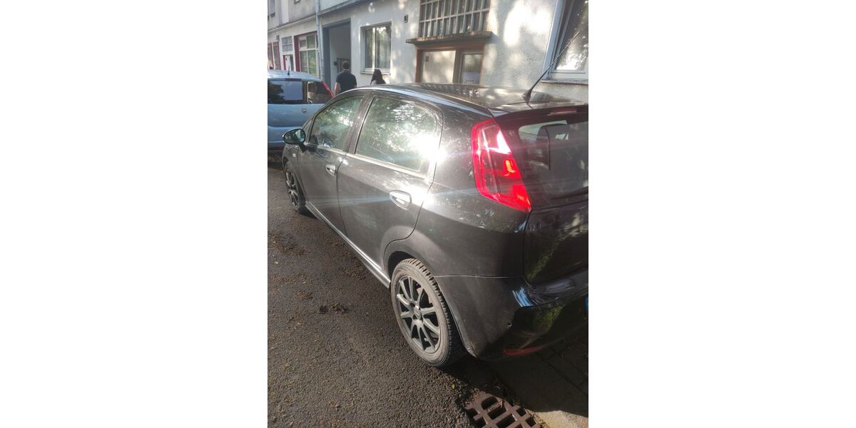 Fiat Punto 261.000 km 2.600 &euro; Duisburg 47059