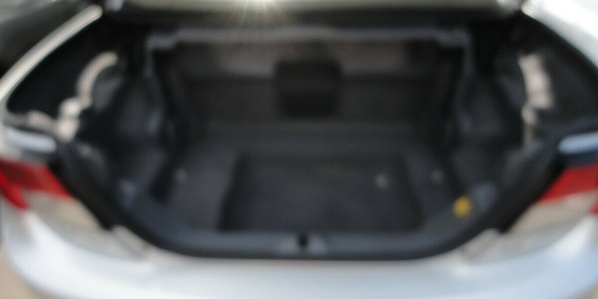 Volvo C70 2,0 D/130 KW 1.Hand Leder+Xenon+Klima Top 151.550 km 12.490 &euro; Neuss 41462