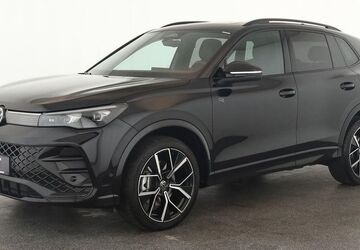 VW Tiguan 26.800 km 46.084 &euro; Düsseldorf 40233