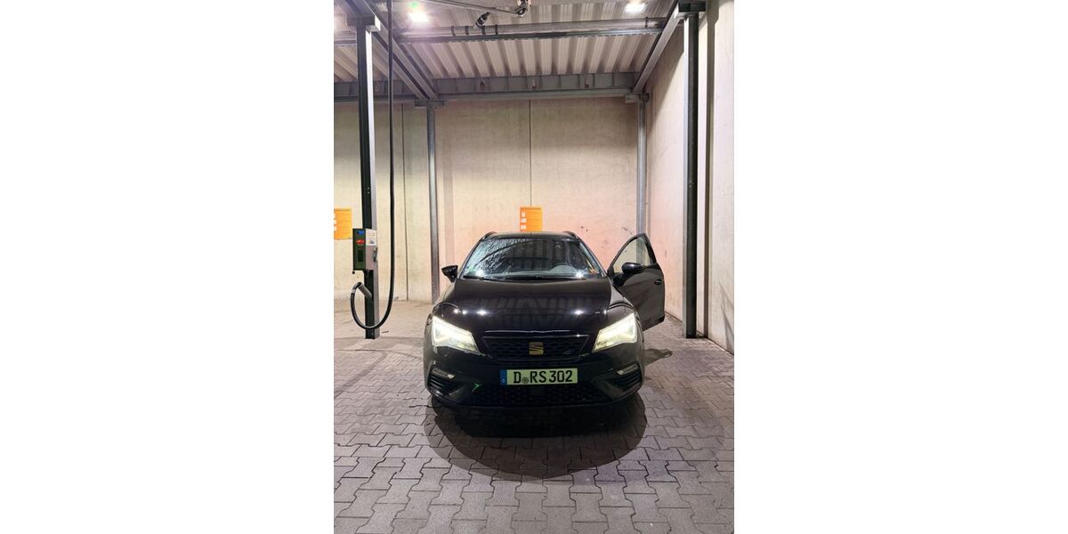 Seat Leon 97.000 km 18.200 &euro; Duisburg 47229