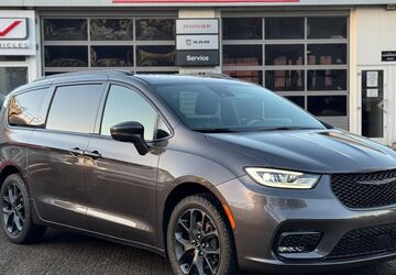 Chrysler Pacifica 53.512 km 55.800 &euro; Krefeld 47805