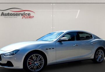 Maserati Ghibli 9.563 km 39.990 &euro; Düsseldorf 40235
