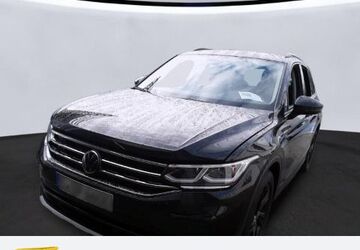 VW Tiguan 66.985 km 29.890 &euro; Duisburg 47059