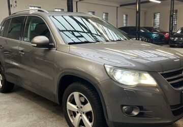 VW Tiguan 132.600 km 6.450 &euro; Velbert 42551