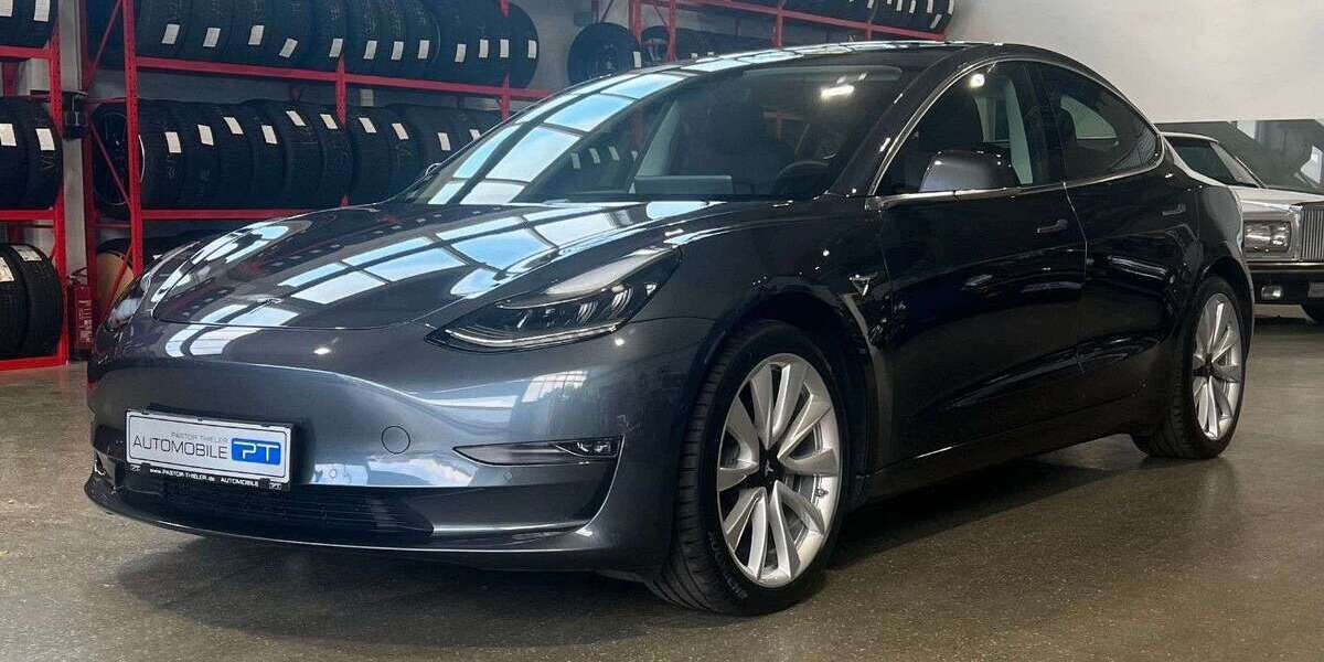 Tesla Model 3 39.800 km 26.970 &euro; Kaarst 41564