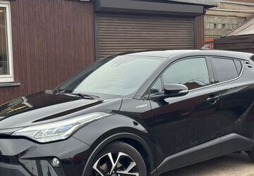 Toyota C-HR 83.000 km 19.900 &euro; Duisburg 47179
