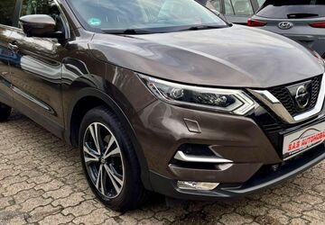 Nissan Qashqai 108.320 km 14.999 &euro; Moers 47445