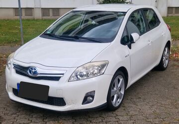 Toyota Auris 120.000 km 12.000 &euro; Neukirchen-Vluyn 47506