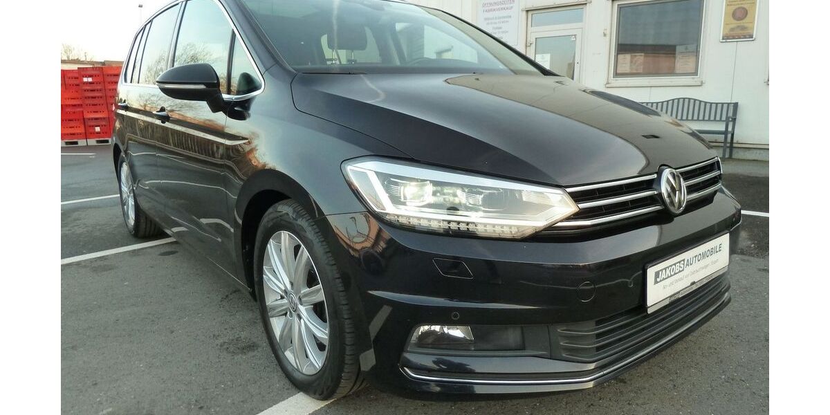 VW Touran 114.000 km 22.900 &euro; Duisburg 47269