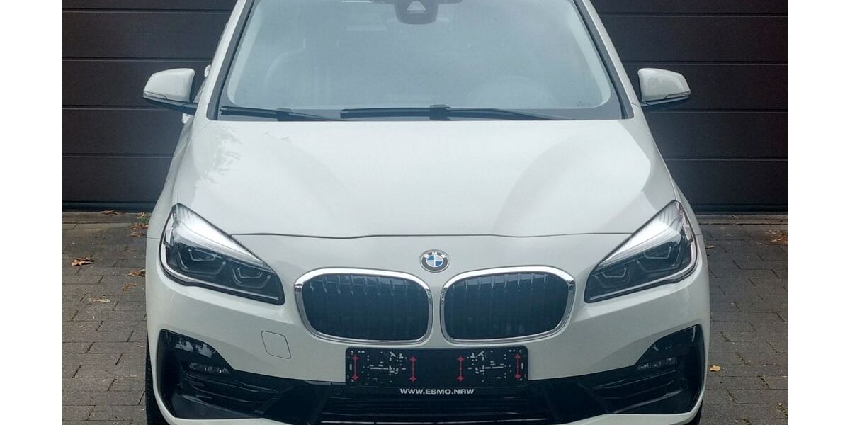 BMW 220 Active Tourer 127.121 km 14.999 &euro; Duisburg 47138