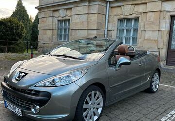 Peugeot 207 128.000 km 5.200 &euro; Duisburg 47051
