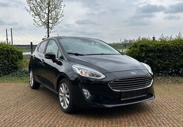 Ford Fiesta 79.300 km 10.499 &euro; Düsseldorf 40476