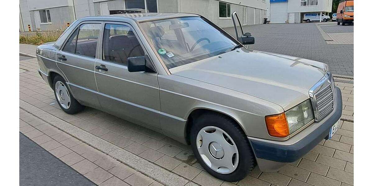 Mercedes-Benz 190 211.000 km 5.000 &euro; Essen 45329