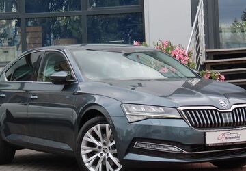 Skoda Superb 148.728 km 17.900 &euro; Neuss 41469