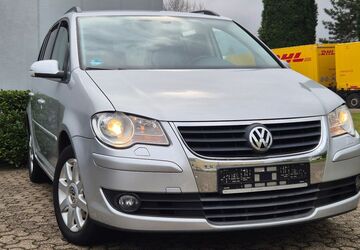 VW Touran 188.000 km 4.900 &euro; Essen 45356