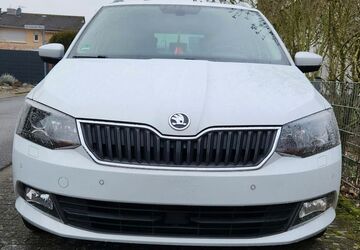 Skoda Fabia 70.000 km 9.750 &euro; Neuss 41464