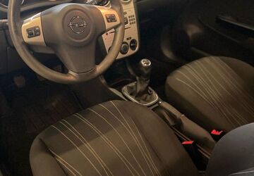 Opel Corsa 155.000 km 2.900 &euro; Wesel 46483