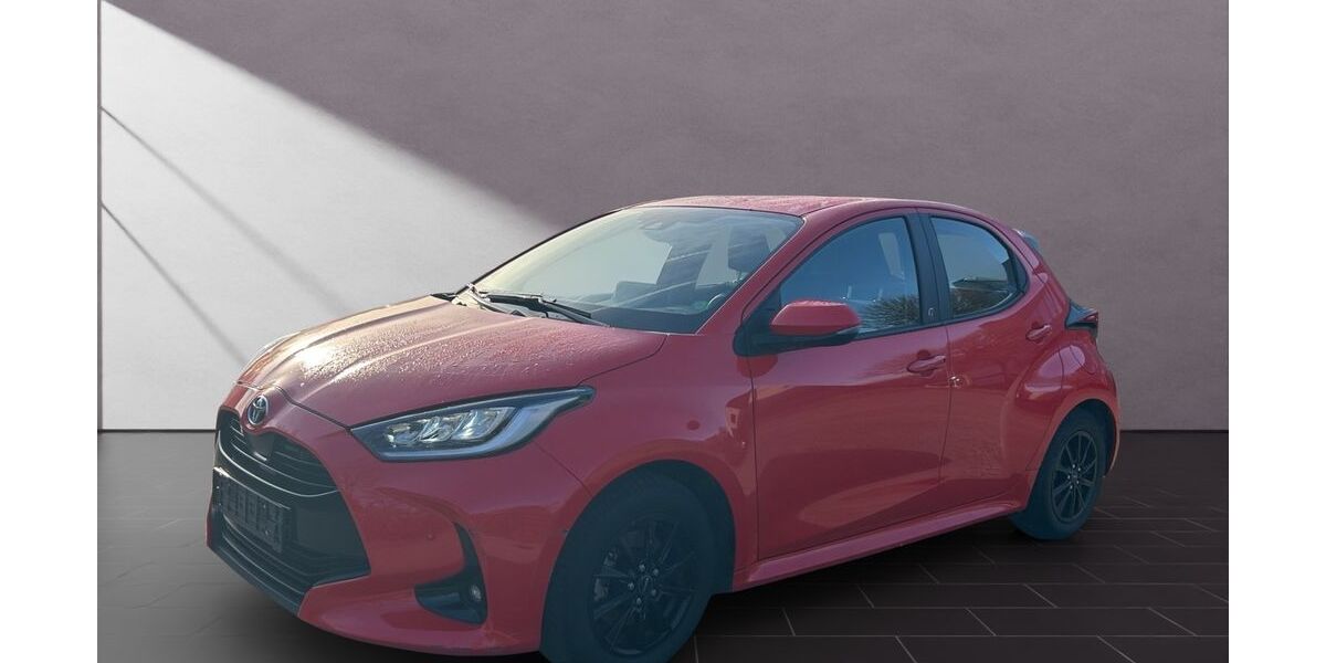 Toyota Yaris 51.023 km 18.400 &euro; Wesel 46485