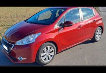 Peugeot 208 175.000 km 3.700 &euro; Bottrop 46244