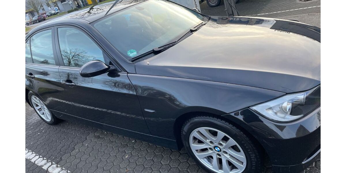 BMW 318 120.698 km 6.200 &euro; Neukirchen-Vluyn 47506