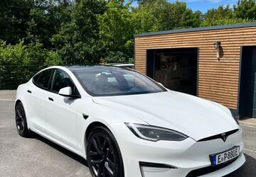 Tesla Model S 74.460 km 68.999 &euro; Essen 45141