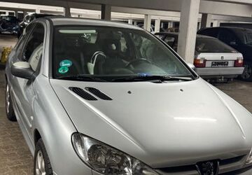 Peugeot 206 65.000 km 4.950 &euro; Velbert 42551