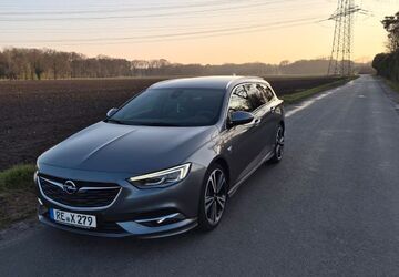 Opel Insignia 57.500 km 19.499 &euro; DORSTEN 46286