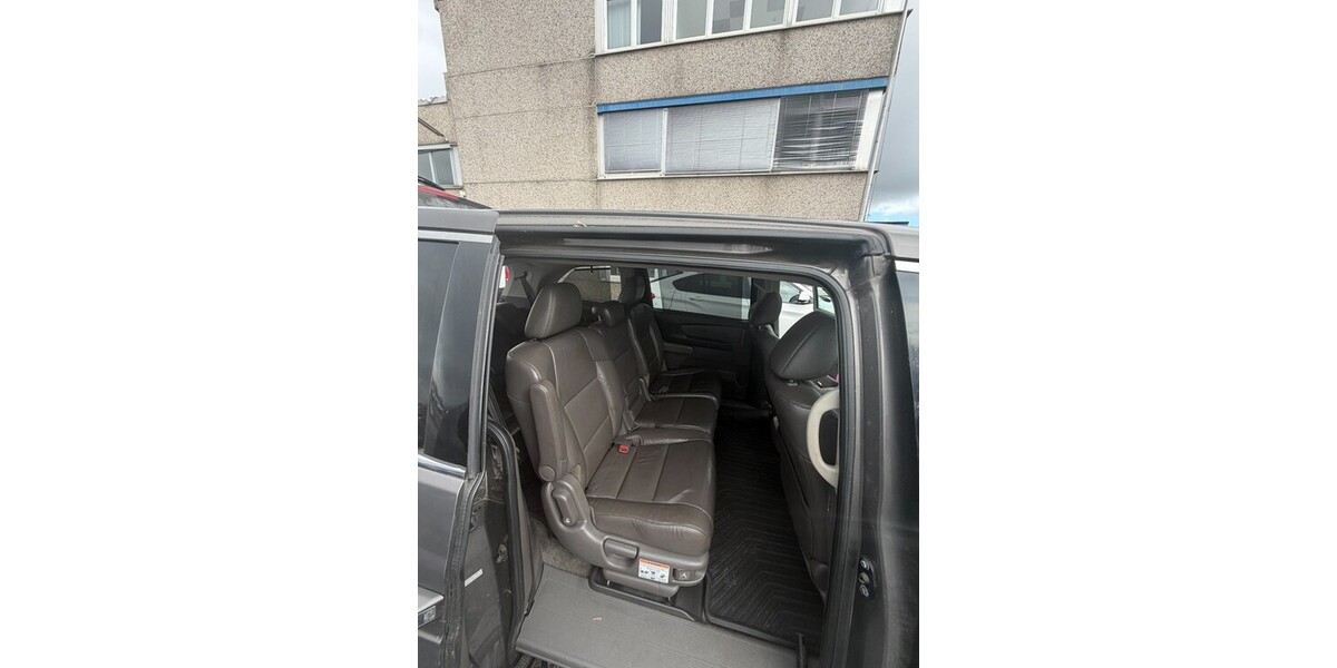 Honda Odyssey 208.000 km 12.499 &euro; Willich 47877