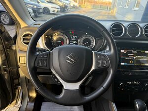 Suzuki Vitara 1.5 Comfort+ AGS +Navi+CarPlay+Sitzhzg.+ 38.225 km 20.888 &euro; Meerbusch 40667