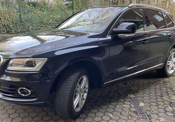 Audi Q5 260.800 km 8.900 &euro; Düsseldorf 40699