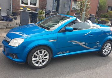 Opel Tigra 129.000 km 2.300 &euro; Duisburg 47139