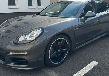Porsche Panamera 160.000 km 33.400 &euro; Duisburg 47139