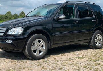 Mercedes-Benz ML 270 244.000 km 7.999 &euro; Willich 47877