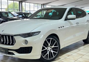 Maserati Levante 134.358 km 31.490 &euro; Oberhausen 46047