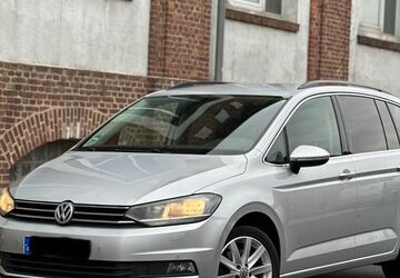 VW Touran 130.000 km 13.890 &euro; Voerde 46562