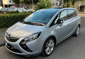 Opel Zafira Tourer 255.000 km 8.699 &euro; Krefeld 47807