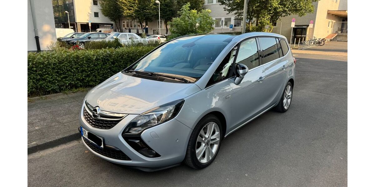 Opel Zafira Tourer 255.000 km 8.699 &euro; Krefeld 47807
