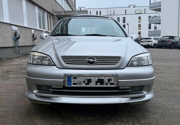 Opel Astra 132.156 km 2.570 &euro; Essen 45359