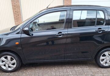 Suzuki Celerio 18.452 km 8.200 &euro; Düsseldorf 40593