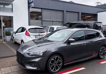 Ford Focus 48.999 km 19.990 &euro; Krefeld 47839
