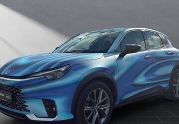 Lexus LBX 1.555 km 36.950 &euro; Wesel 46485